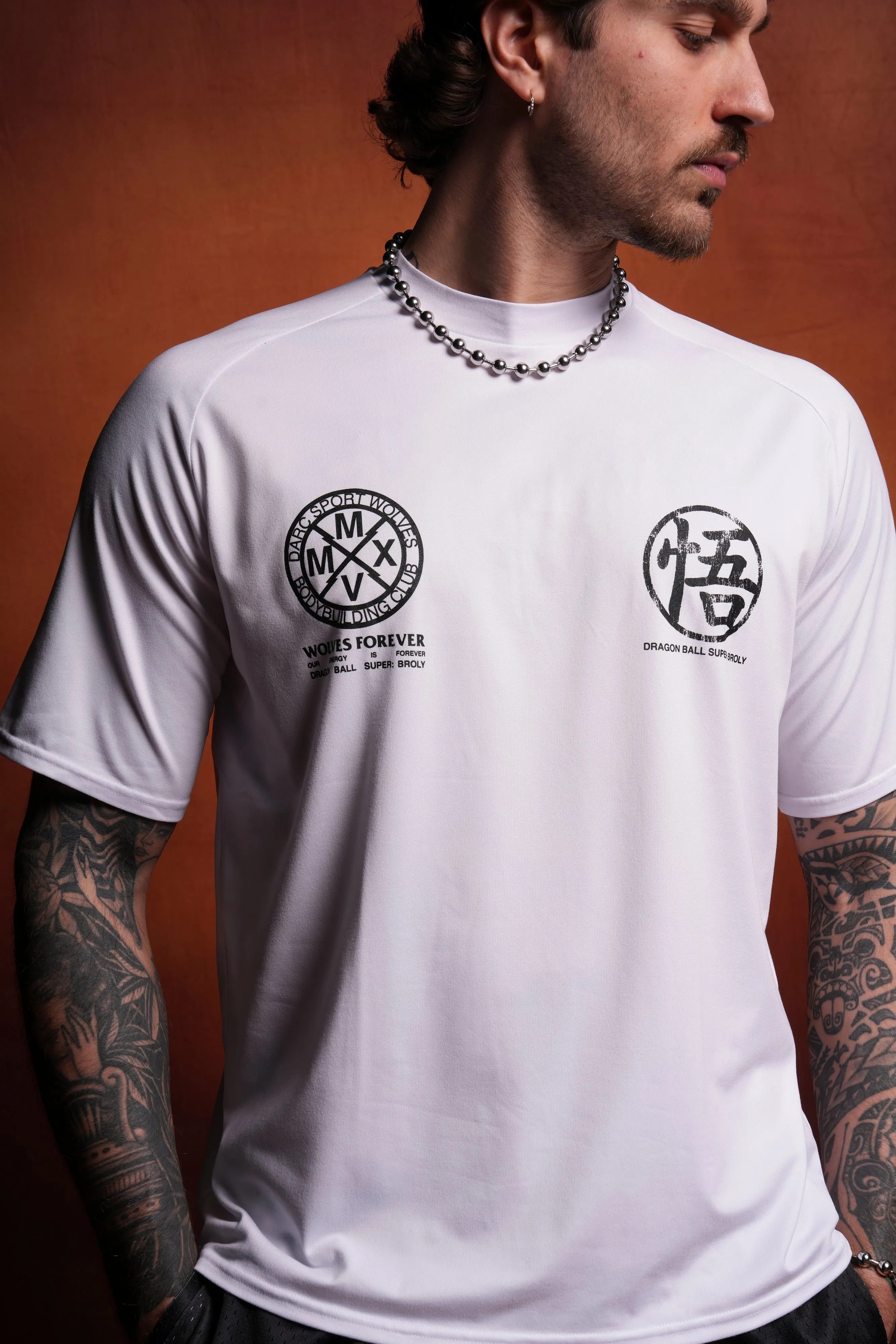 Go "Dry Wolf" S/S Raglan Tee in White